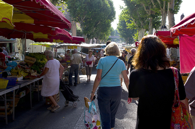 The weekly Lorgues market. Photo: cjreddaway