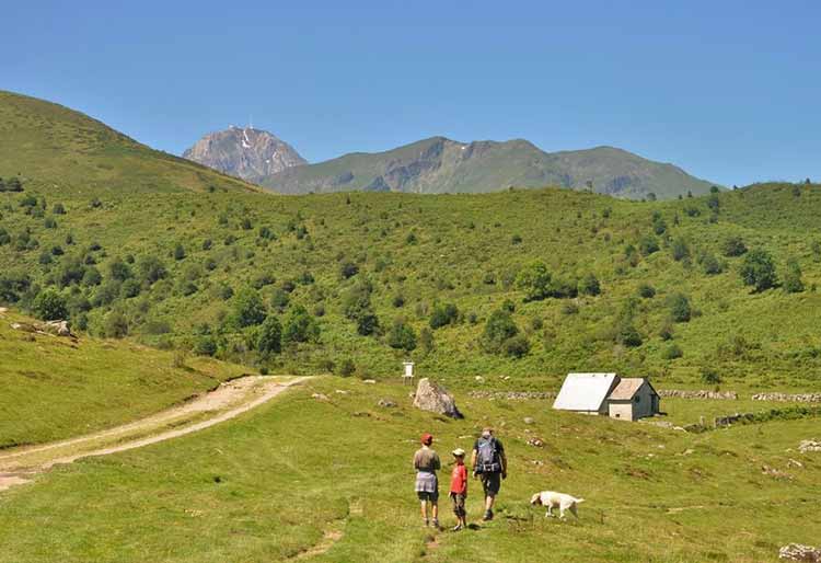 Cycling in the pyrenees