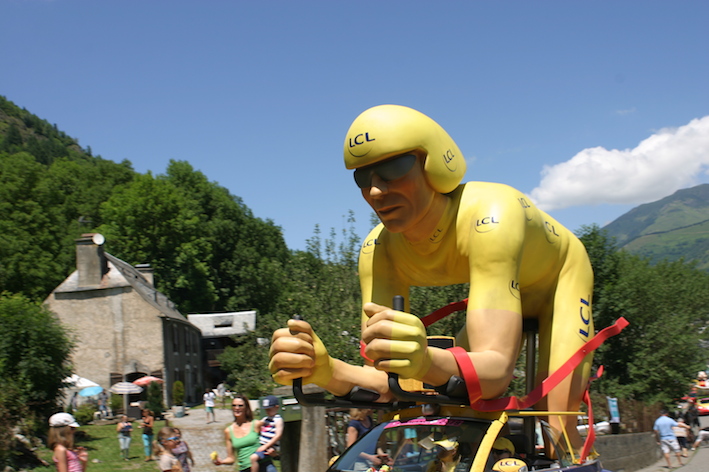 tour de france caravan