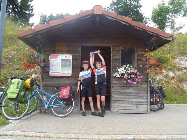 kids cycling in france