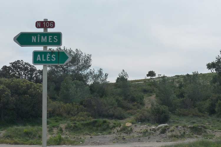 France road sign N106